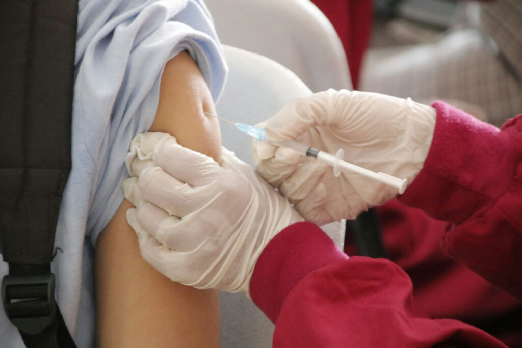 Sterben ein Drittel aller Menschen an Turbokrebs wegen der mRna-Impfung?